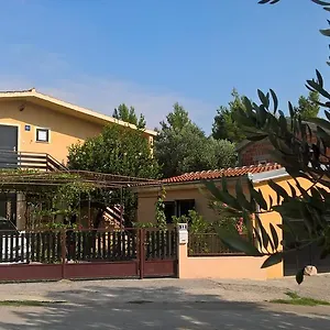 apartment-savic.hotelinzadar.com/